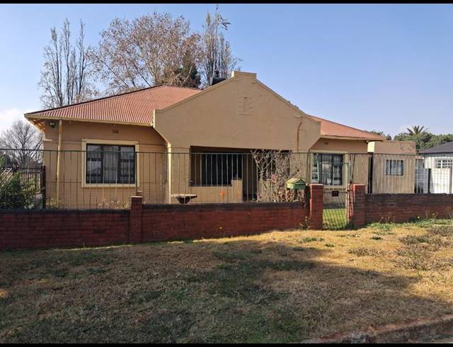 6 BEDROOM HOUSE FOR SALE IN SELCOURT